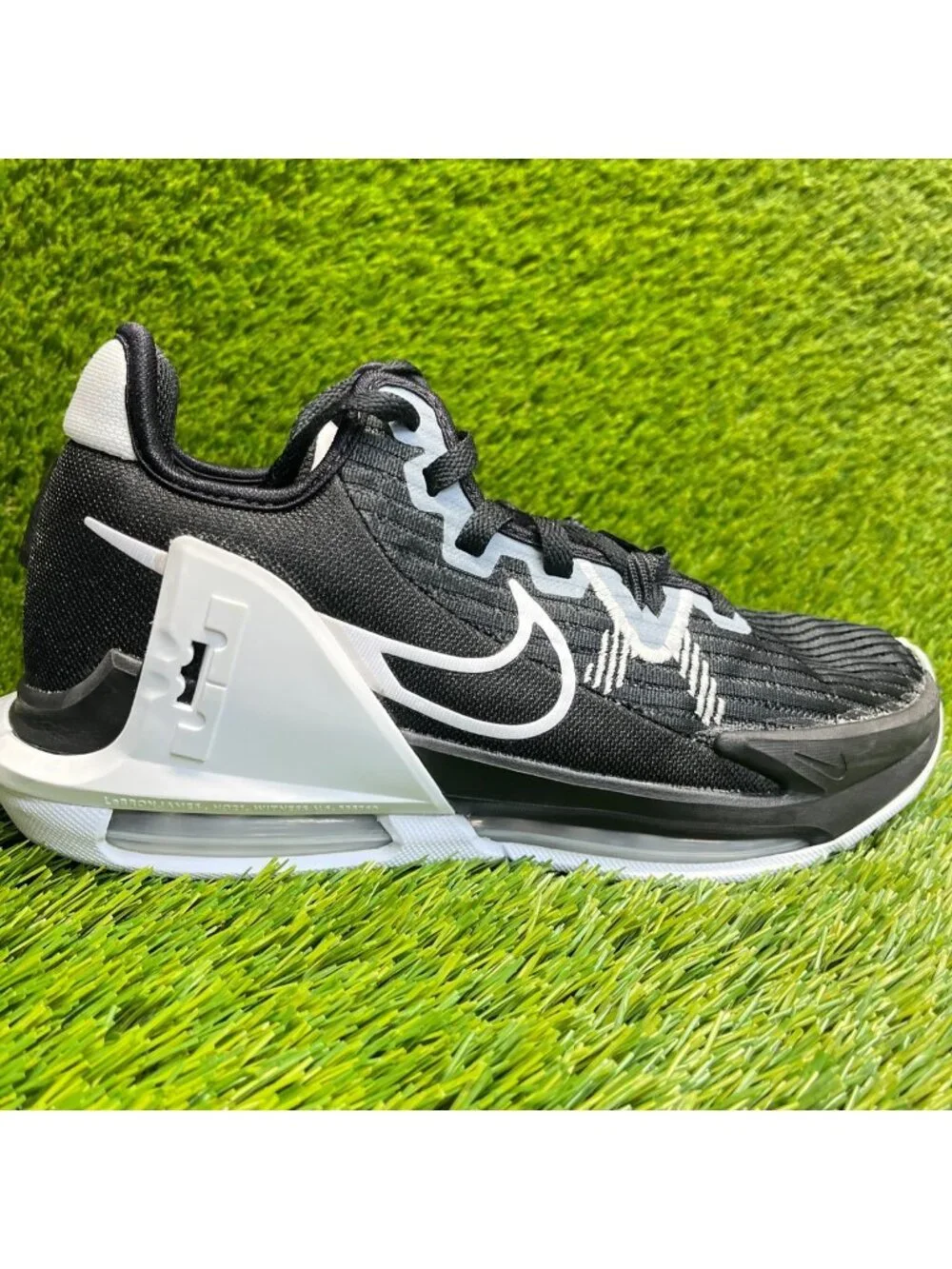 Nike LeBron Witness 6 TB Mens Size 7.5 Black Athletic Basketball Shoes Sneakers
